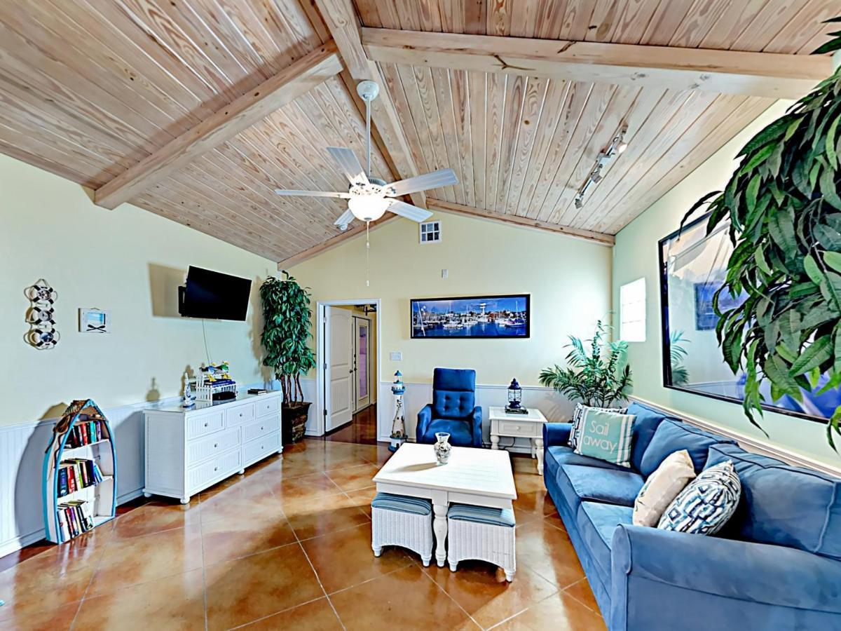 Апартаменты Sail Away At Pirate'S Bay Unit 113 Порт-Аранзас Экстерьер фото