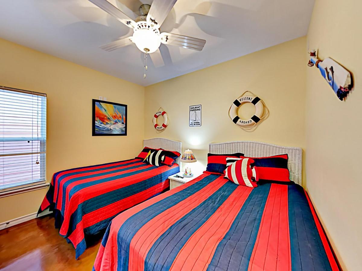 Апартаменты Sail Away At Pirate'S Bay Unit 113 Порт-Аранзас Экстерьер фото