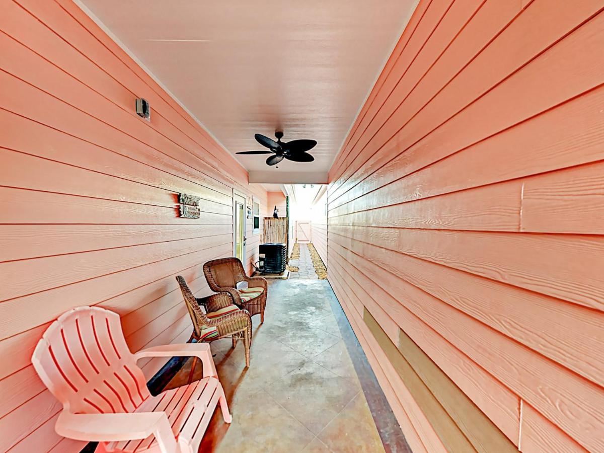 Апартаменты Sail Away At Pirate'S Bay Unit 113 Порт-Аранзас Экстерьер фото