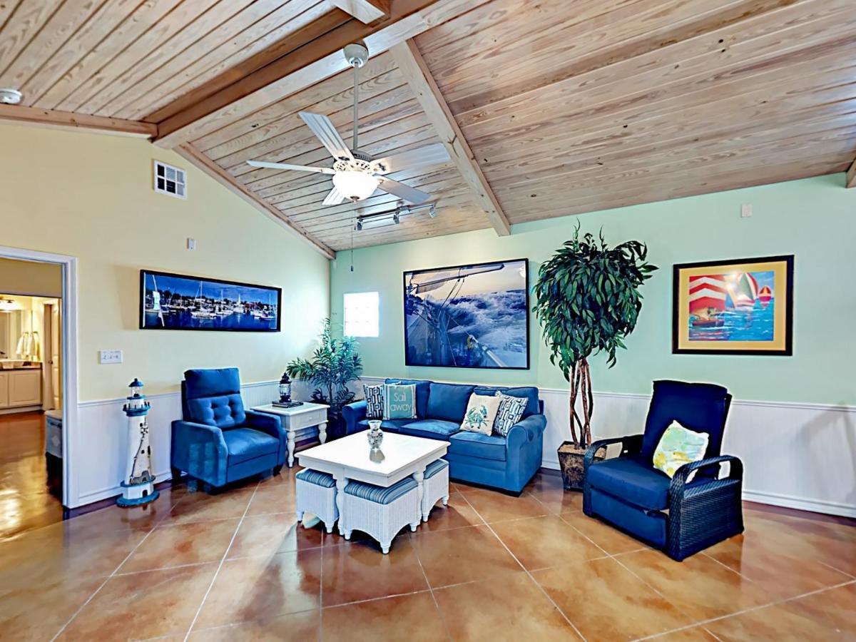 Апартаменты Sail Away At Pirate'S Bay Unit 113 Порт-Аранзас Экстерьер фото