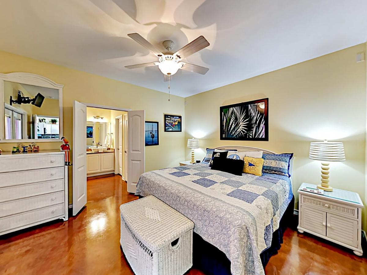 Апартаменты Sail Away At Pirate'S Bay Unit 113 Порт-Аранзас Экстерьер фото