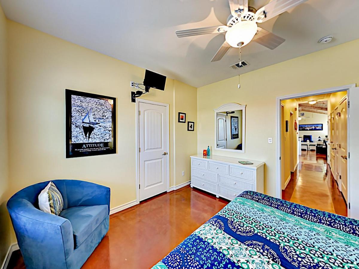 Апартаменты Sail Away At Pirate'S Bay Unit 113 Порт-Аранзас Экстерьер фото